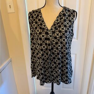 Croft & Barrow Black and White Patterned Blouse